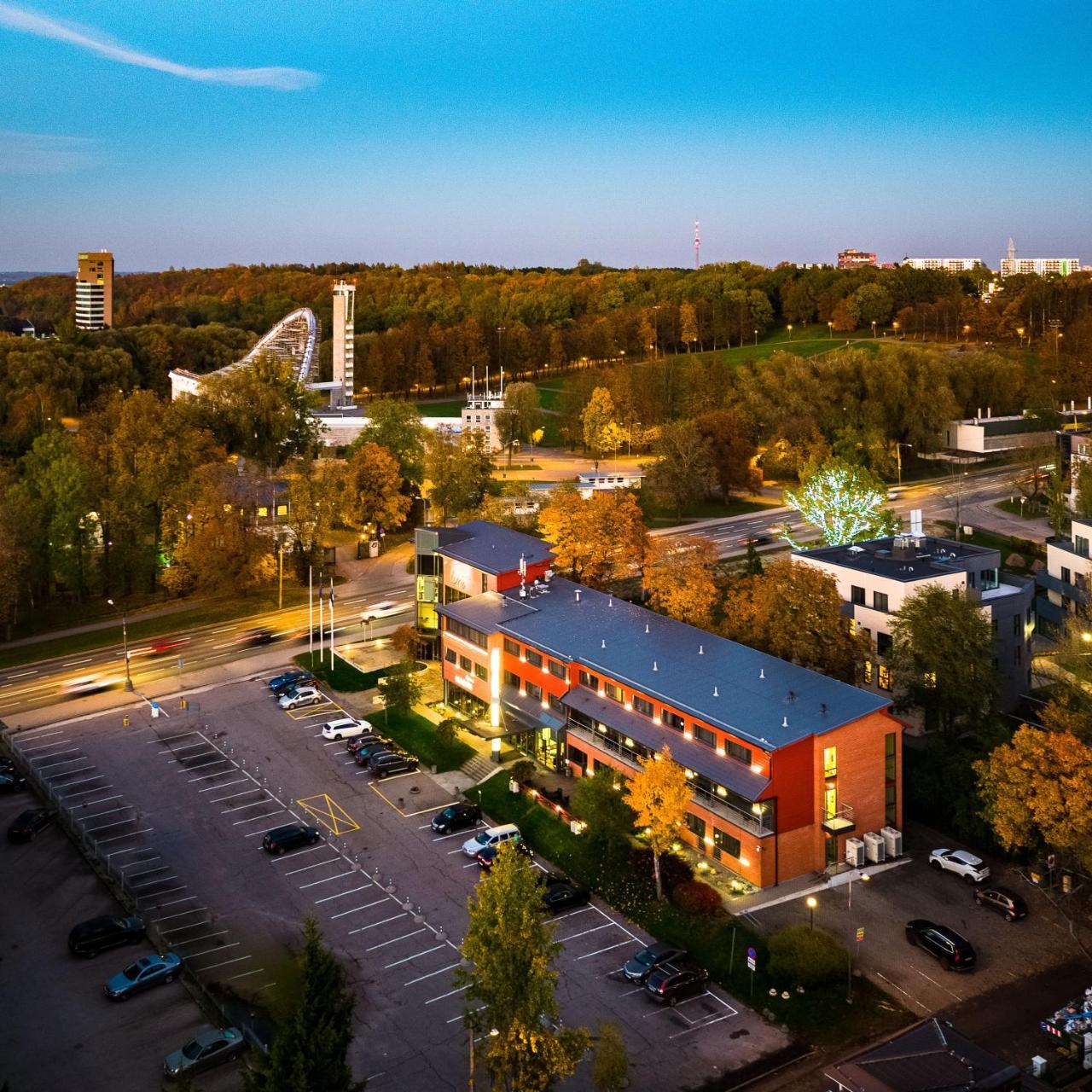 Oru Hub Hotel Tallinn Exterior foto